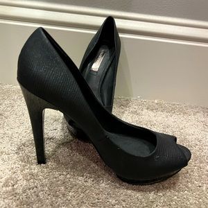 BCBG Platform Heel Black with Shiny underlay